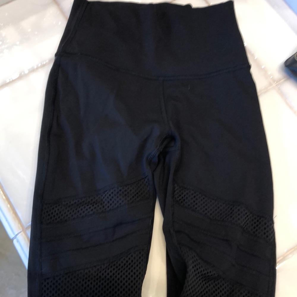 Lululemon mesh leggings